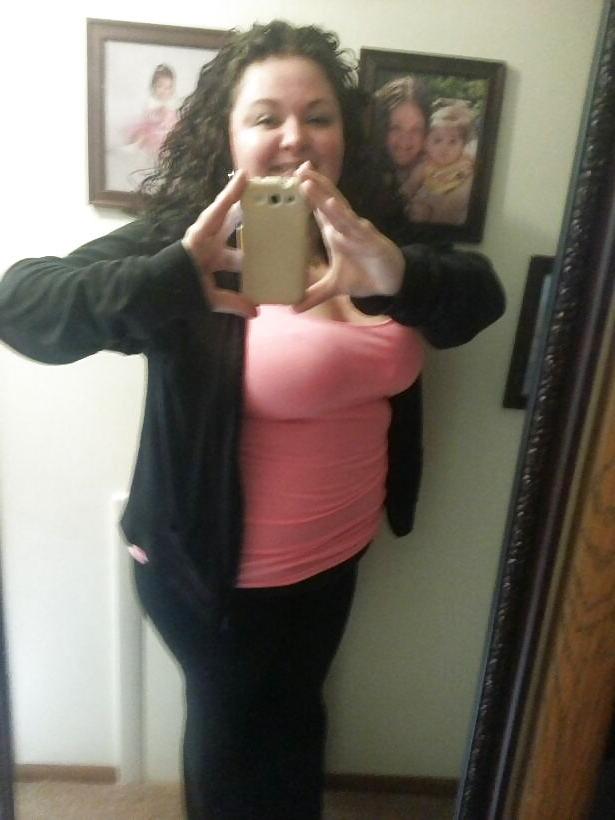 13P Chubby brunette amateur