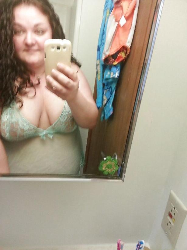 13P Chubby brunette amateur
