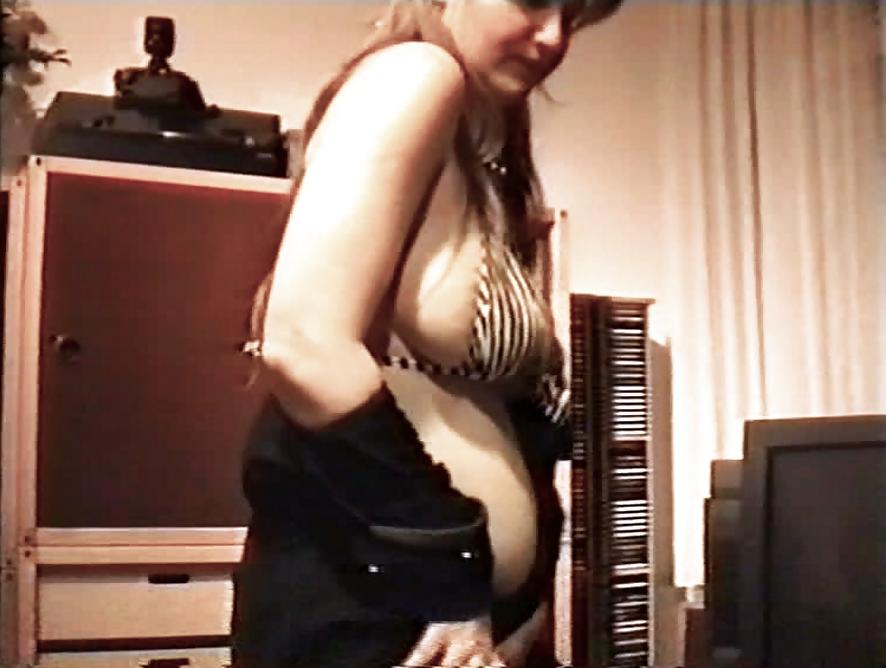 10P SAG - Hot Voluptuous Big Boobed Bikini Bitch 12