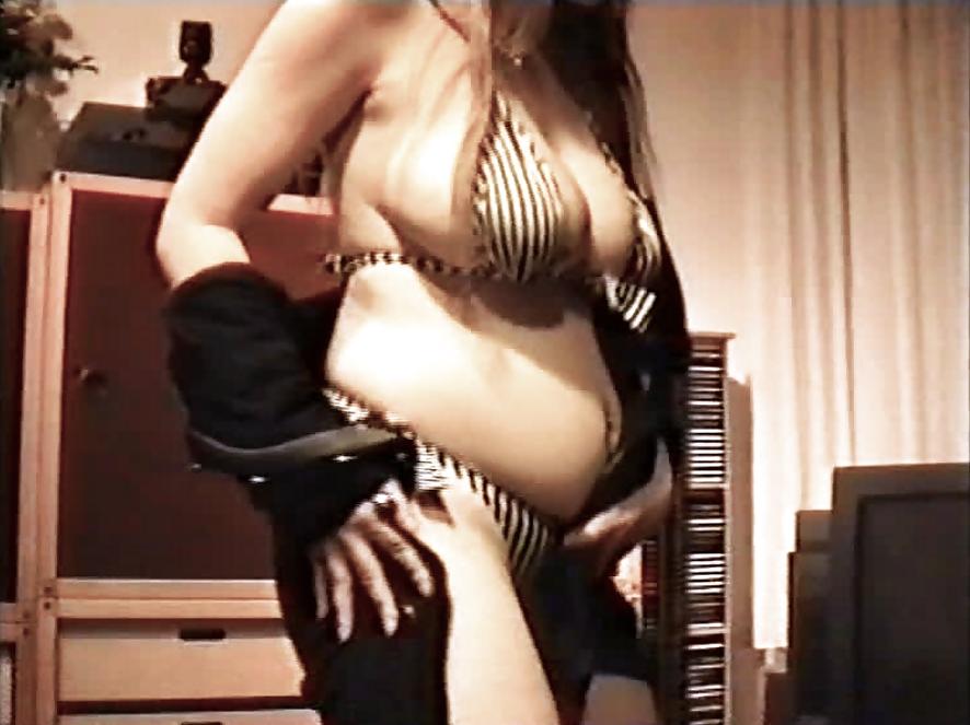 10P SAG - Hot Voluptuous Big Boobed Bikini Bitch 12