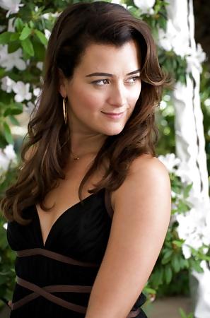 22P Female Celebs - dang... did I upload thes before ?