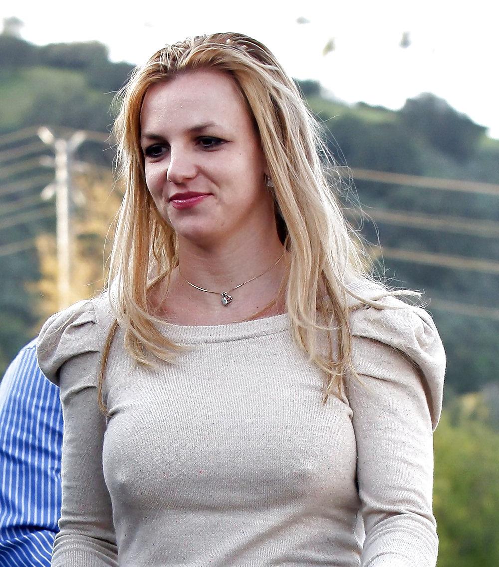 25P Female Celebs - Cleaning (haha) up an old HD