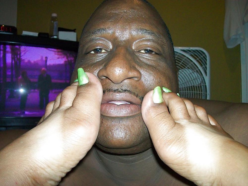 17P ALL ABOUT THE FEET AND TOES...