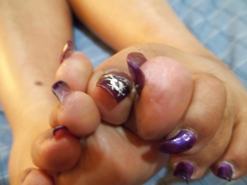 17P ALL ABOUT THE FEET AND TOES...