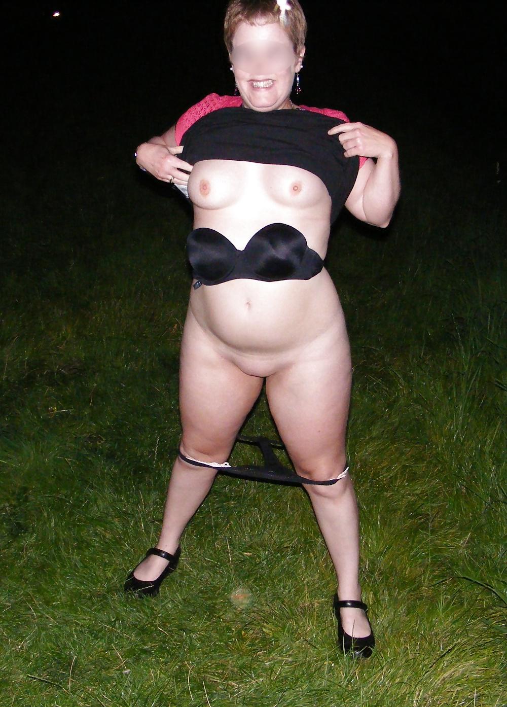 25P Stripping off in public