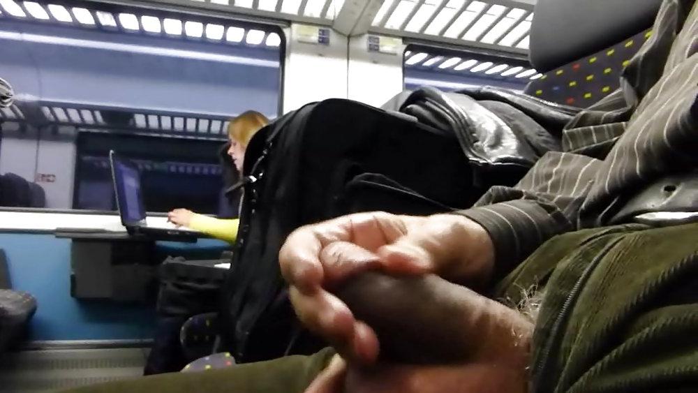 25P Hot shots in a train