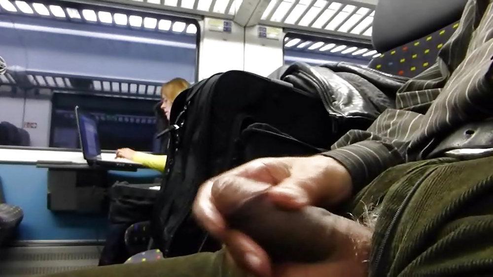 25P Hot shots in a train