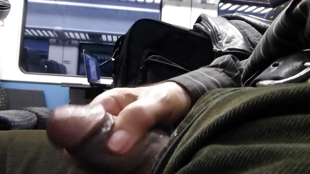 25P Hot shots in a train