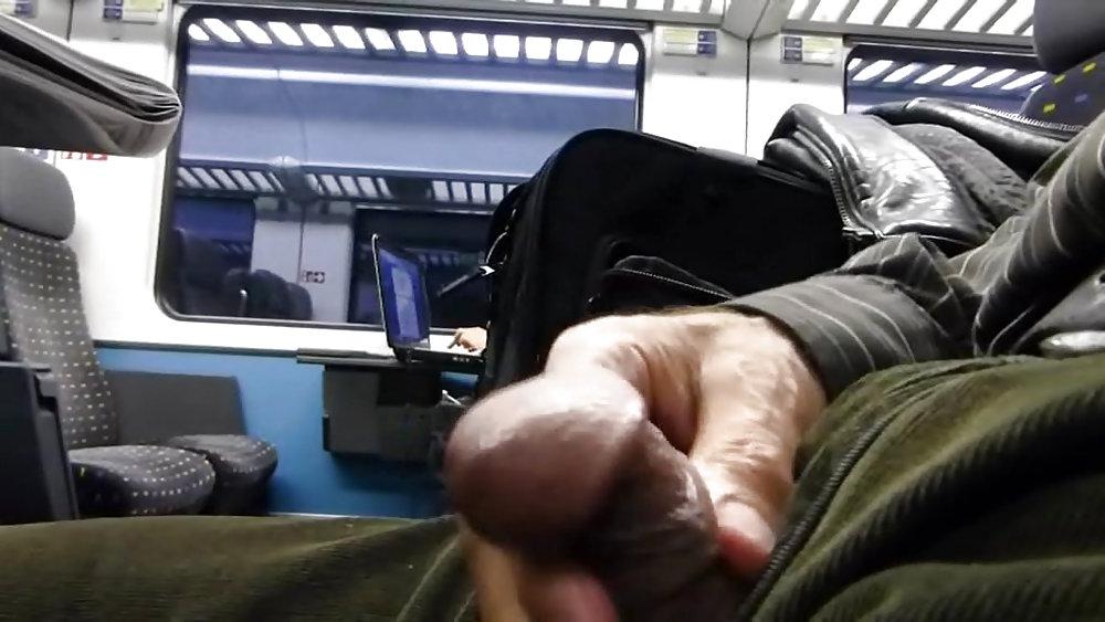 25P Hot shots in a train