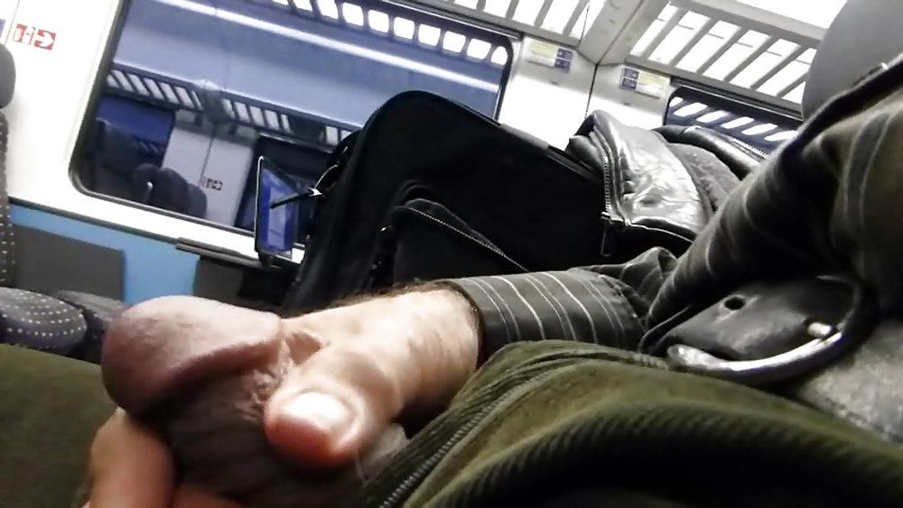 25P Hot shots in a train