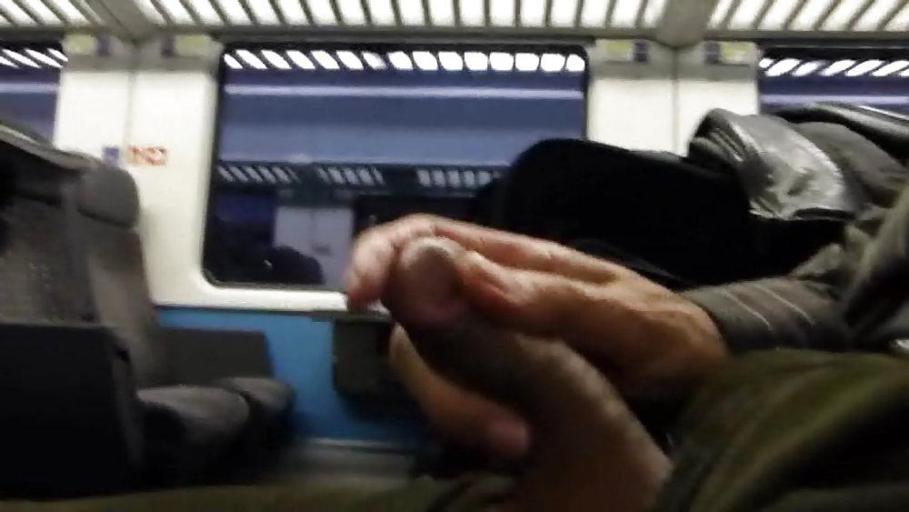 25P Hot shots in a train