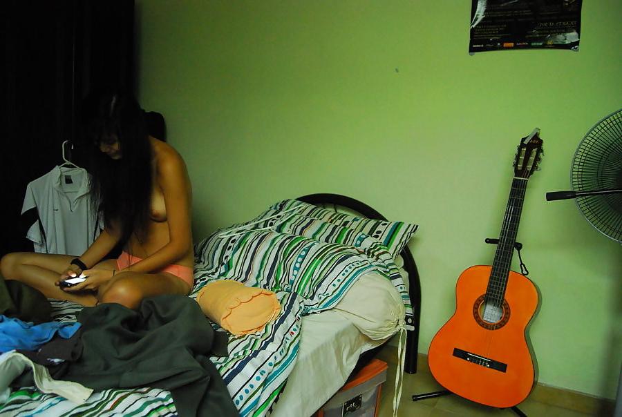 17P Singapore cute hairy pussy