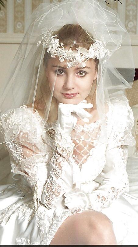 24P Blonde bride strips