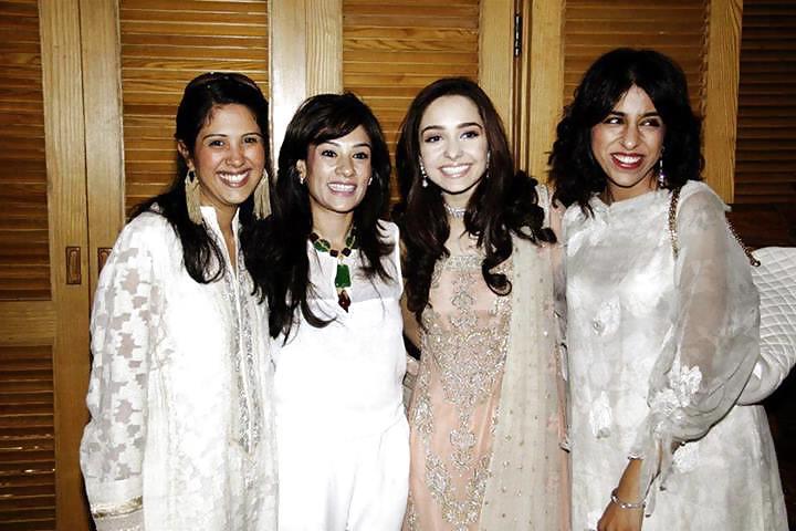 24P Paki TV Bitch Juggan Kazim For your Dirty Comments ,, 