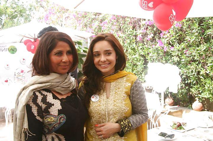 24P Paki TV Bitch Juggan Kazim For your Dirty Comments ,, 