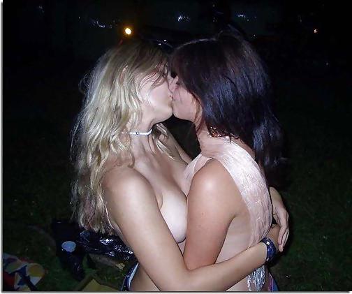 25P Hottest Tongue Love