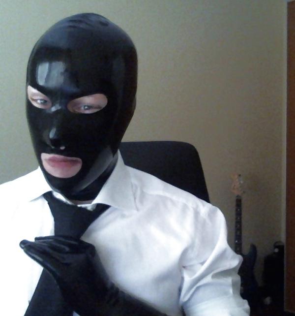 9P Getting dressed in latex gloves and mask