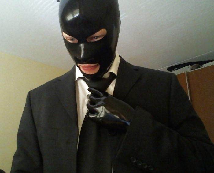 9P Getting dressed in latex gloves and mask