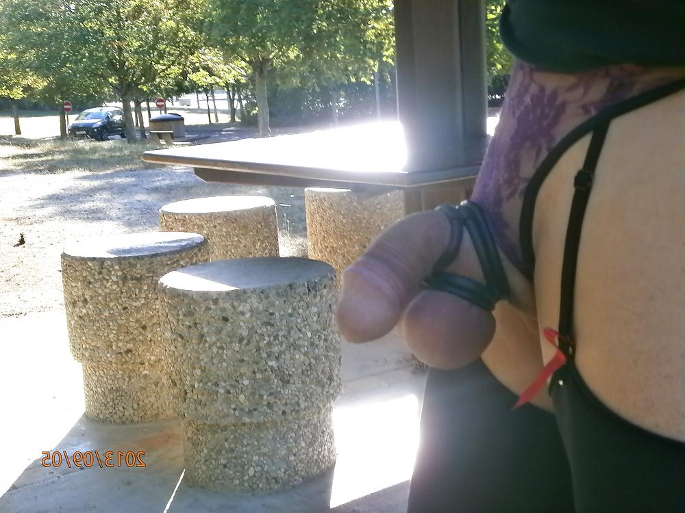 18P Exhib in public flashcock sexe queue outdoor salope