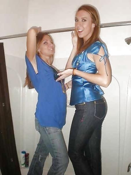 15P Cute girls with nice tits and ass facebook pics