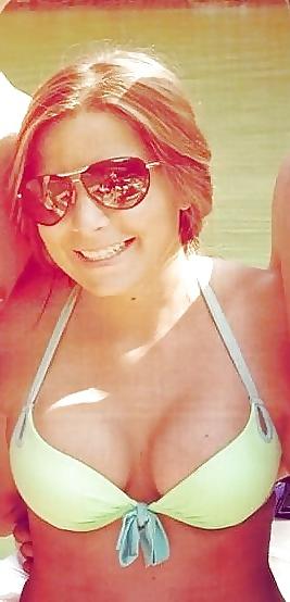 15P Cute girls with nice tits and ass facebook pics