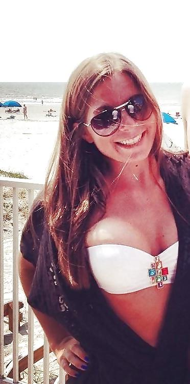 15P Cute girls with nice tits and ass facebook pics