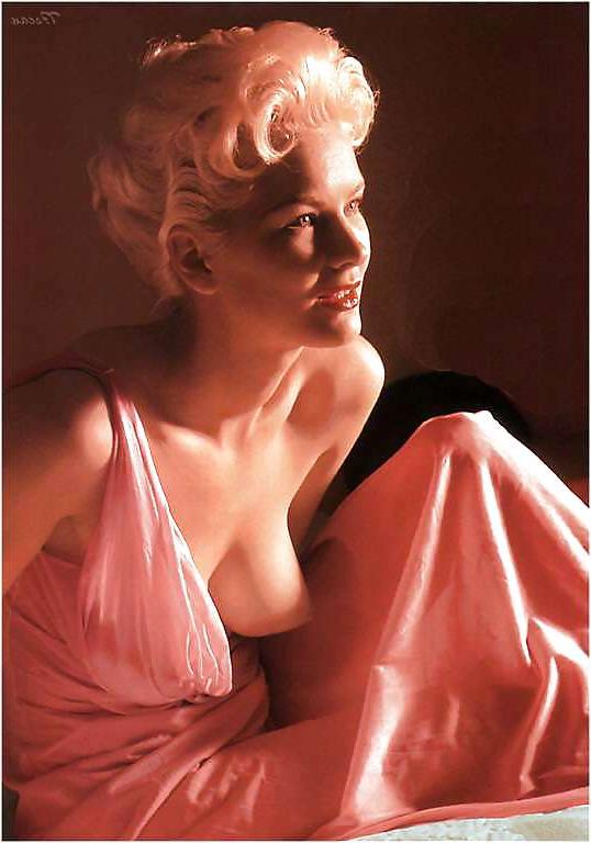 20P Female celebs - Classics - The past triggers the future..