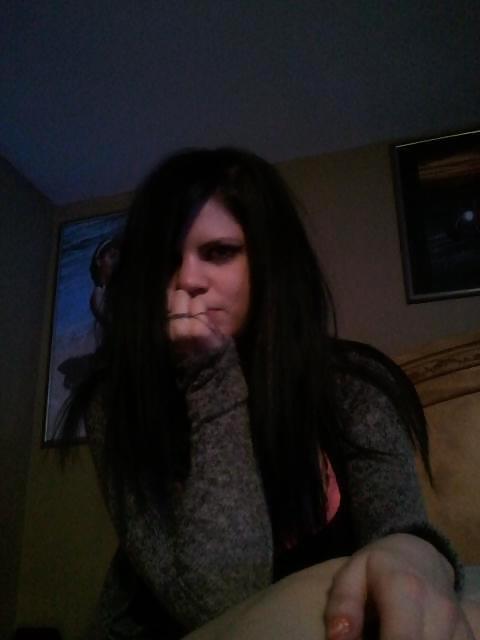 25P Hot tattoed emo bitch and friends