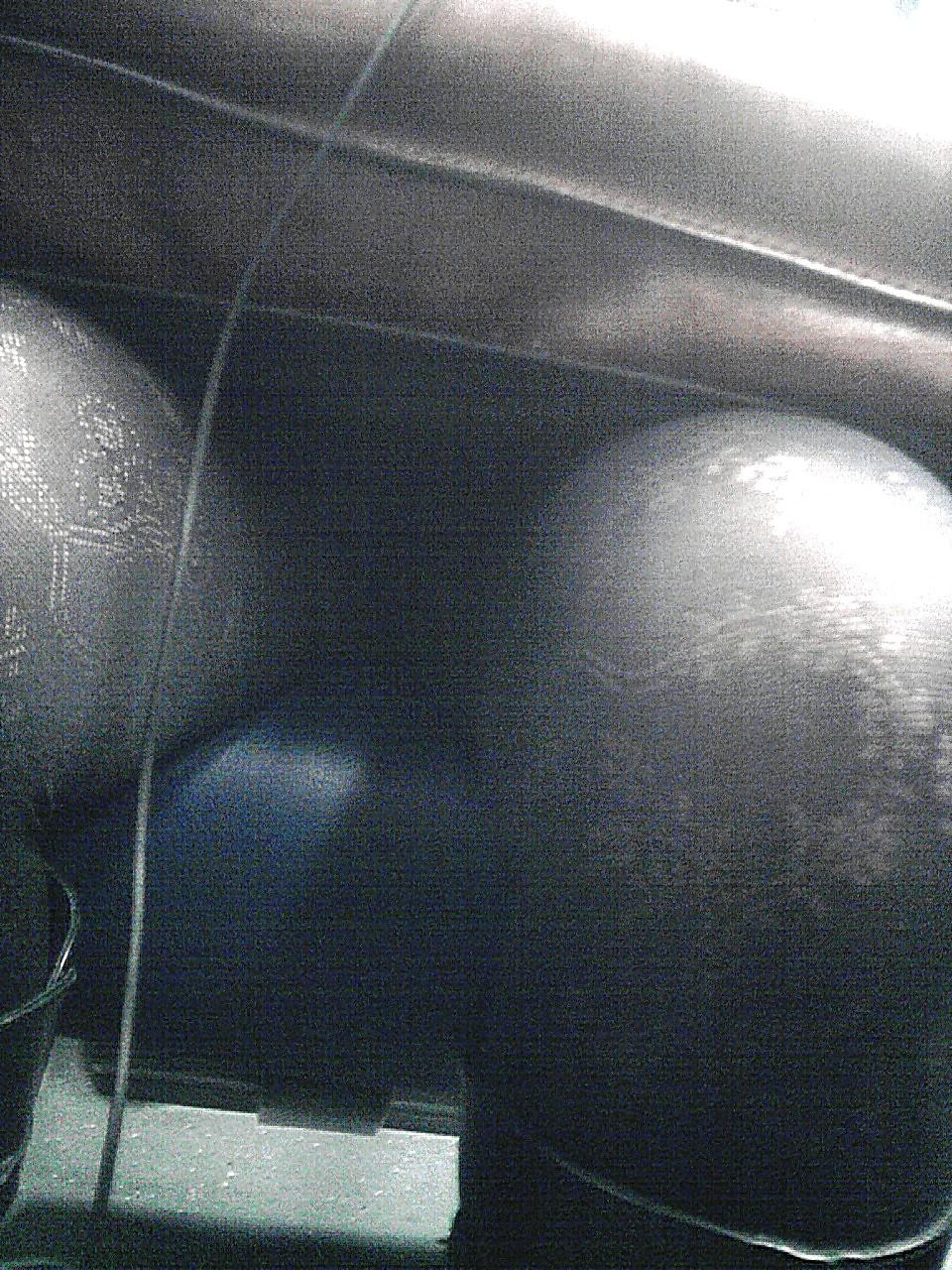 7P Sweet Stocking on train 