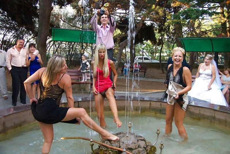 25P Some  crazy BRIDE pics( lol)