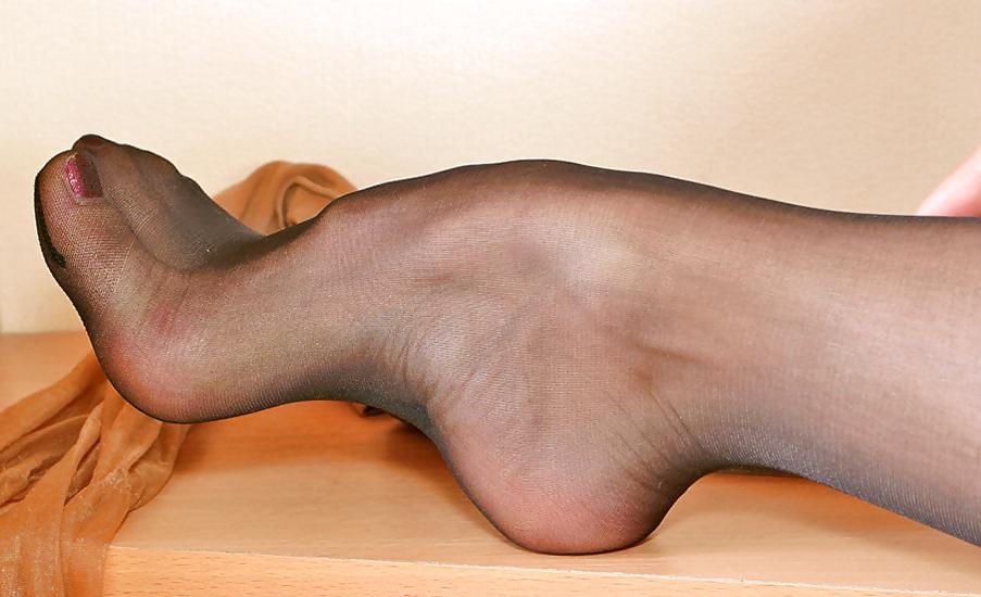 25P Its all about the FEET 5