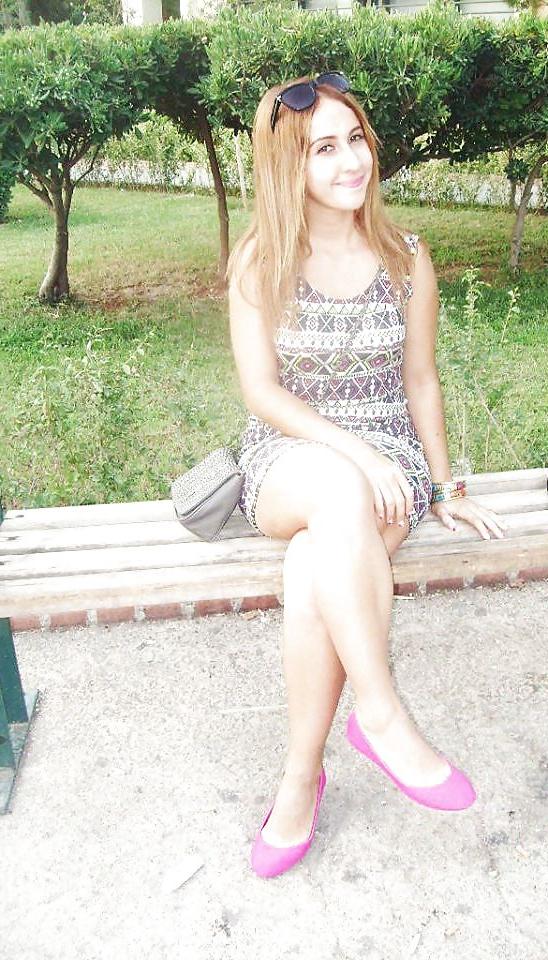 25P Turkish teen girls Feet Legs