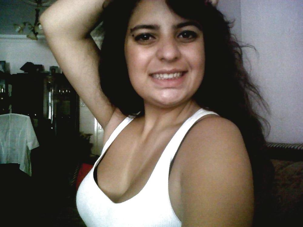 25P Turkish teen girls Feet Legs