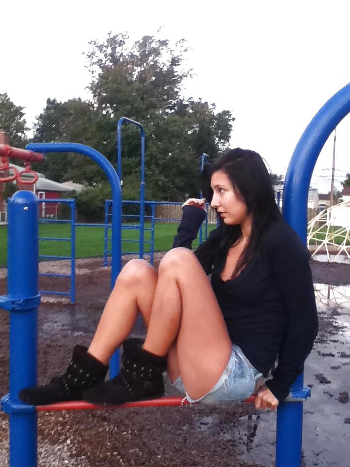 25P Turkish teen girls Feet Legs
