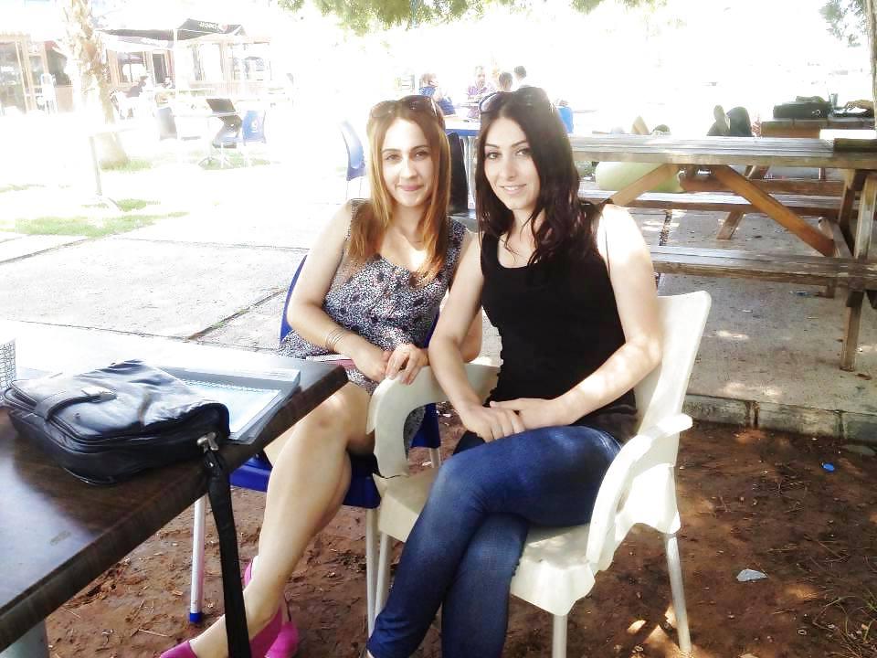 25P Turkish teen girls Feet Legs