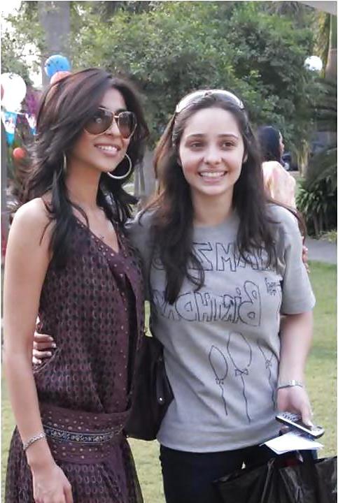 25P Sexy paki bitches , who wud u fuck and how