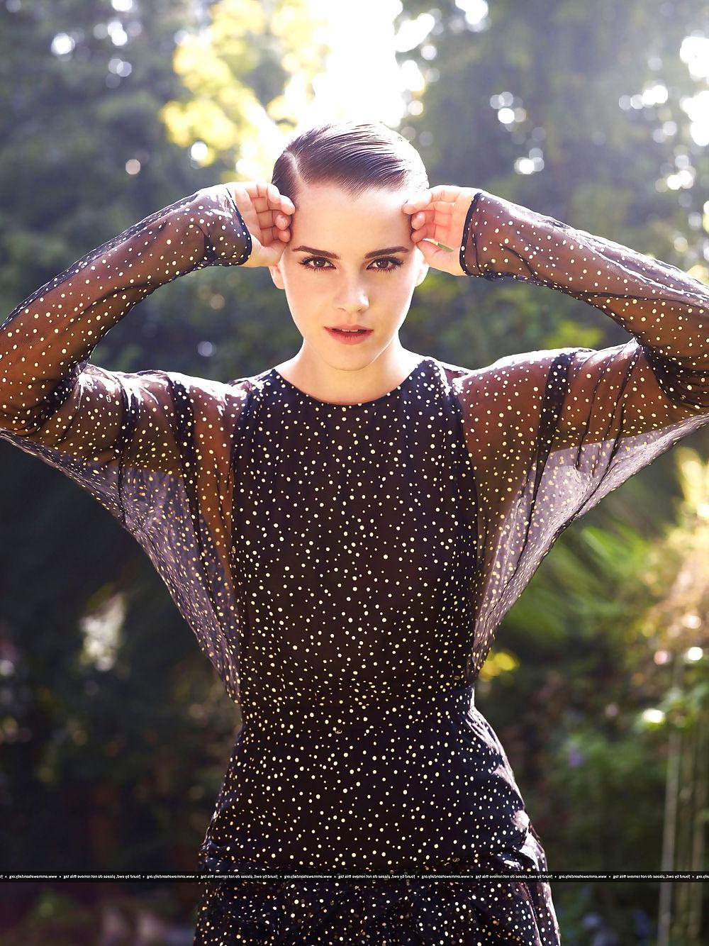 14P Emma Watson - cum queen