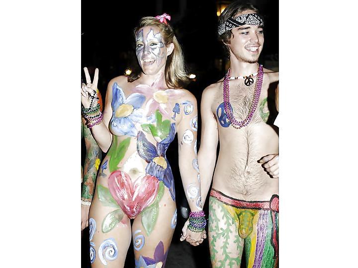 25P Nude Painted Ladies in Public Fetish Gallery 11