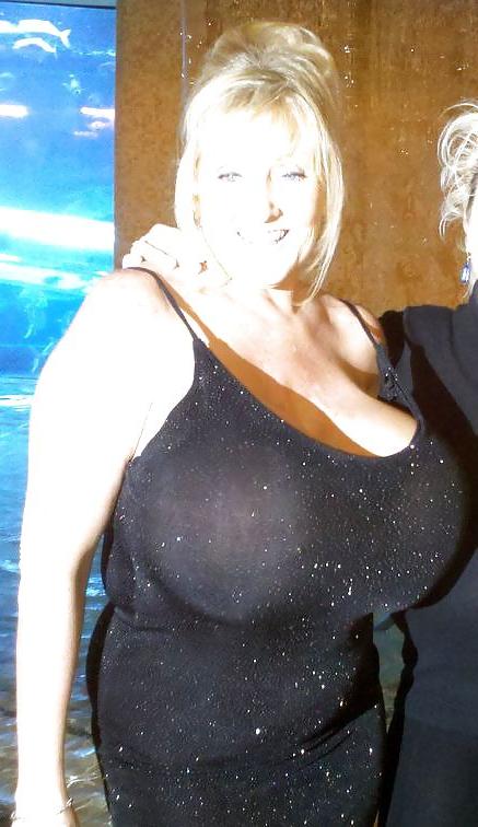 25P Kayla-Busty Goddess