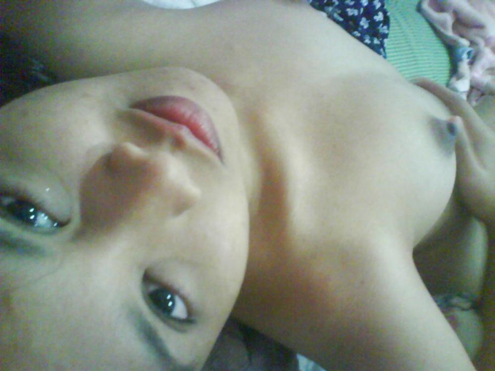 25P Cute Petite Malay Gal