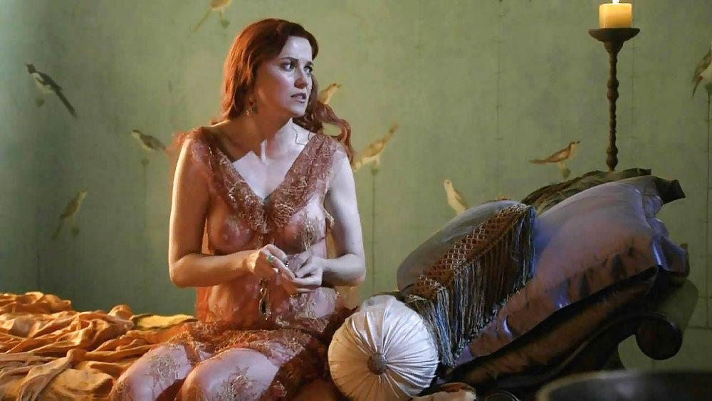13P Female celebs - Lucy Lawless - Morituri te salutant