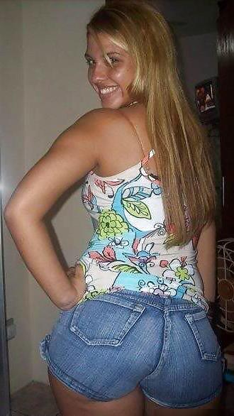 17P Female asses in Jeans - some coverd in cum