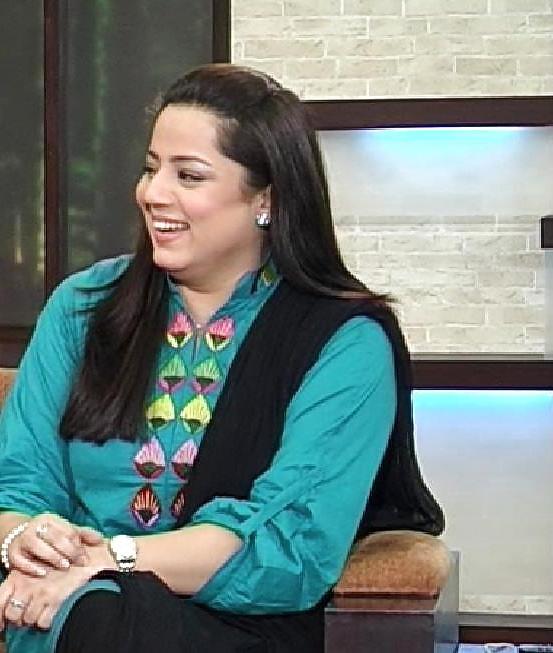 25P Pakistani Bitch NAZia Baig fantsy to hard fuck 