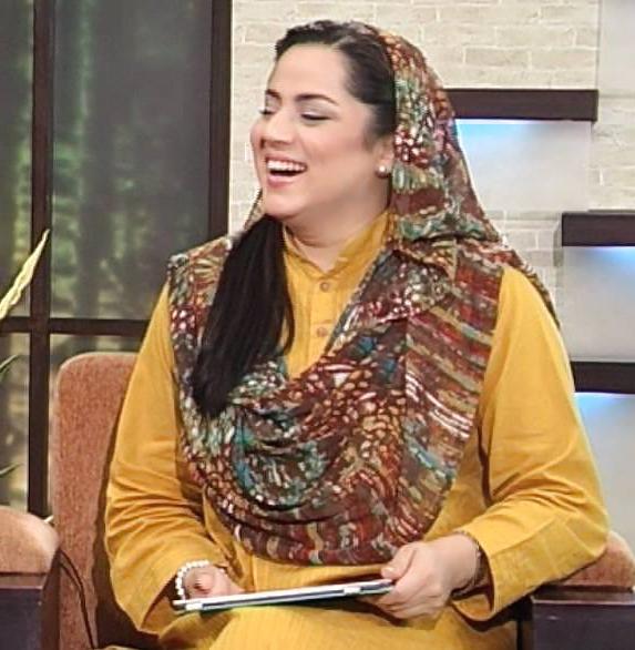 25P Pakistani Bitch NAZia Baig fantsy to hard fuck 