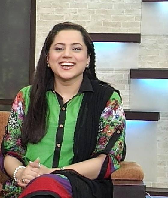 25P Pakistani Bitch NAZia Baig fantsy to hard fuck 