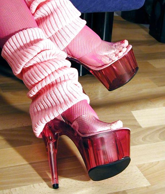 25P Feet model 4 (by tm)