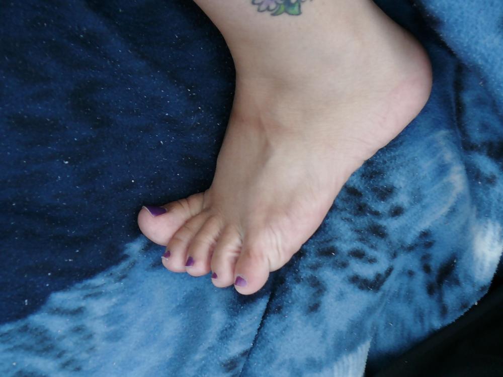5P Queen feet