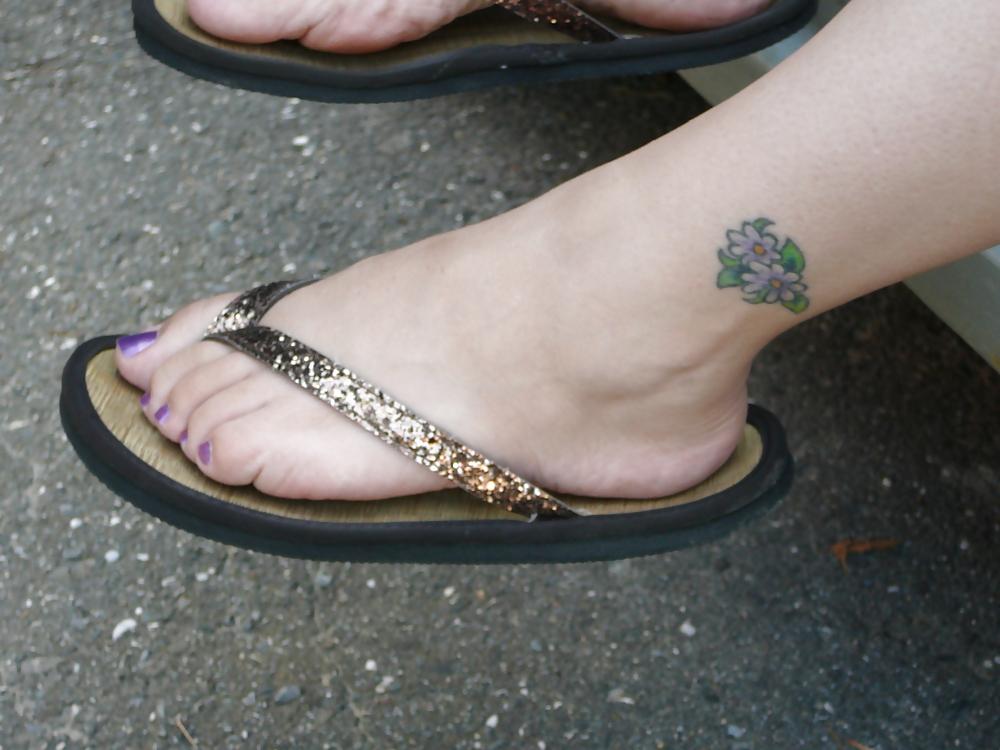 5P Queen feet