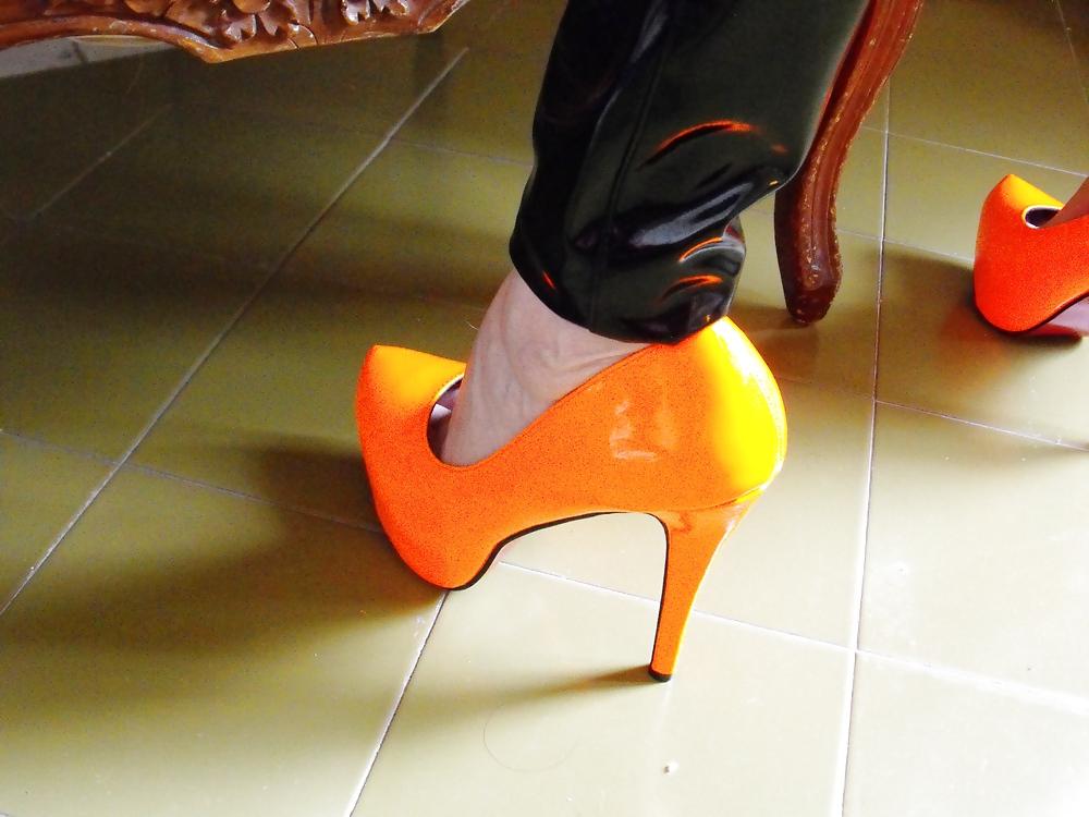 25P My PVC Milf Wife With Killer Heels