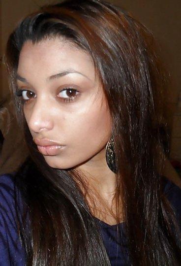 12P Paki bitch from london